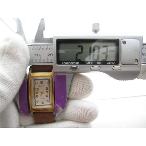 Vtg Women Mathey Tissot Quartz WR Analog 21mm Tank Watch (H878) "New Battery" - Picture 2 of 10